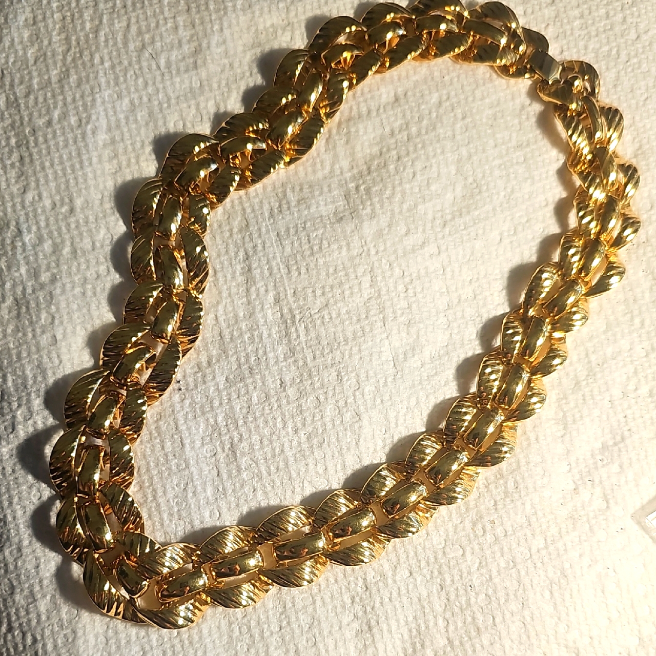 Elegant Monet Gold Necklace